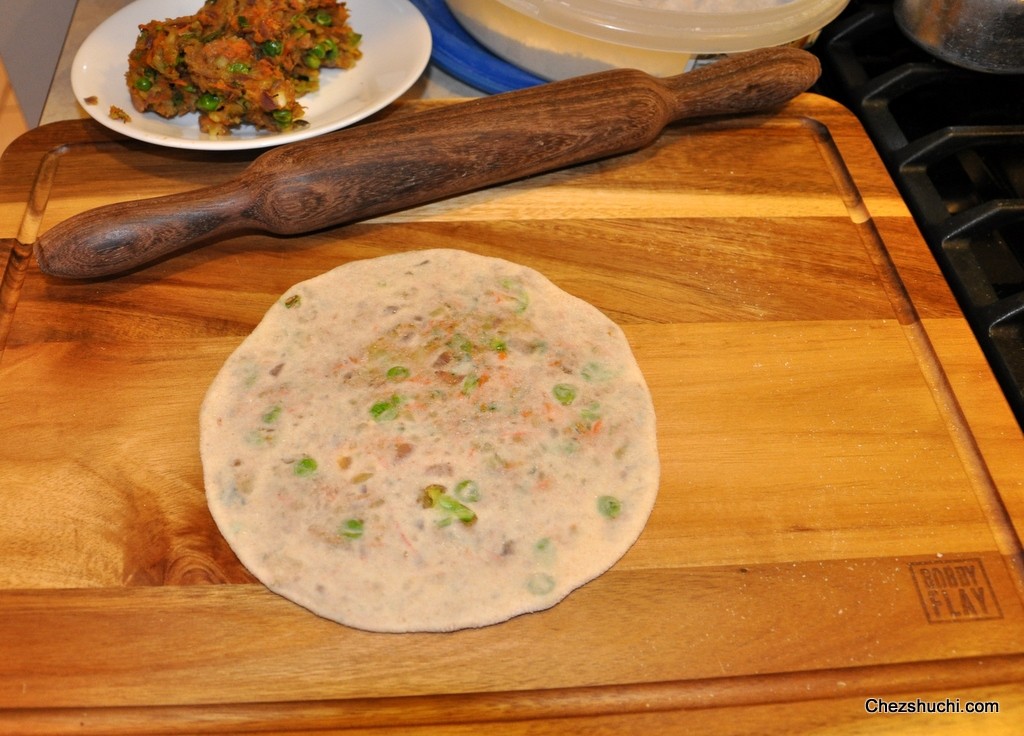 stuffed paratha making